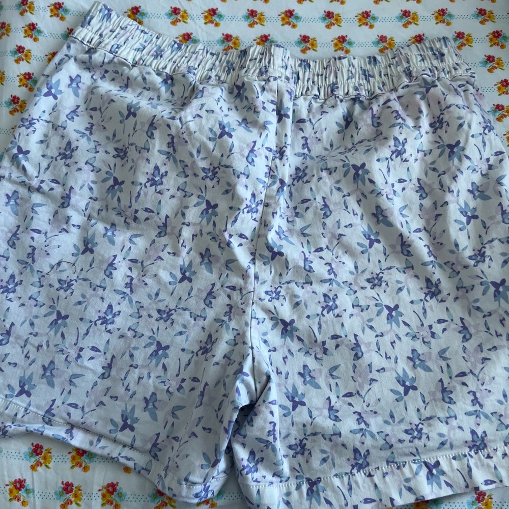 Fabric short